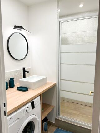  Appartement à louer 5 pièces 94 m²