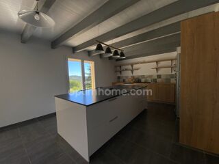  Maison � vendre 12 pi�ces 325 m�