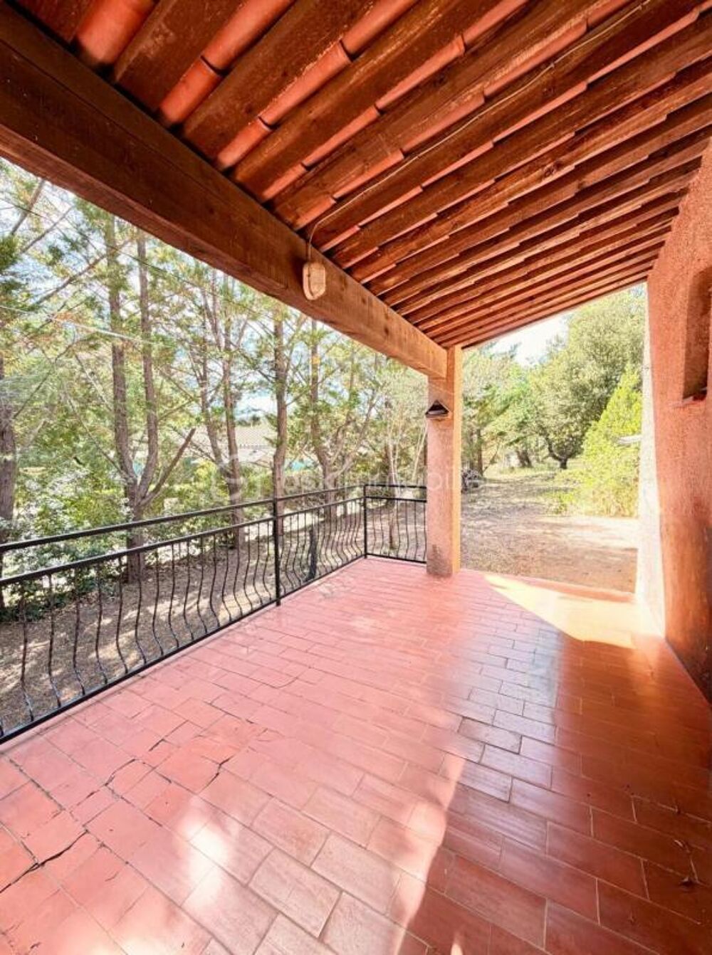 Vente Maison Sillans-la-Cascade – Maison de 83 m² sur 2 500 m² de terrain constructible et piscinable Sillans la cascade