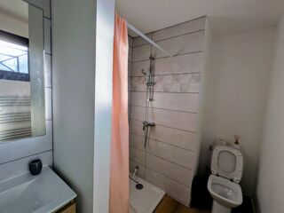  Appartement à louer 5 pièces 103 m²