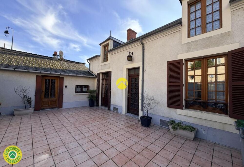 Maison centre Châteauneuf