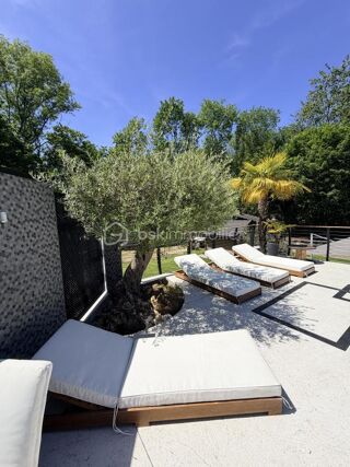  Maison à vendre 7 pièces 234 m²