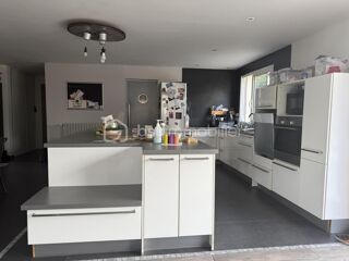  Propri�t�/ch�teau � vendre 5 pi�ces 148 m�