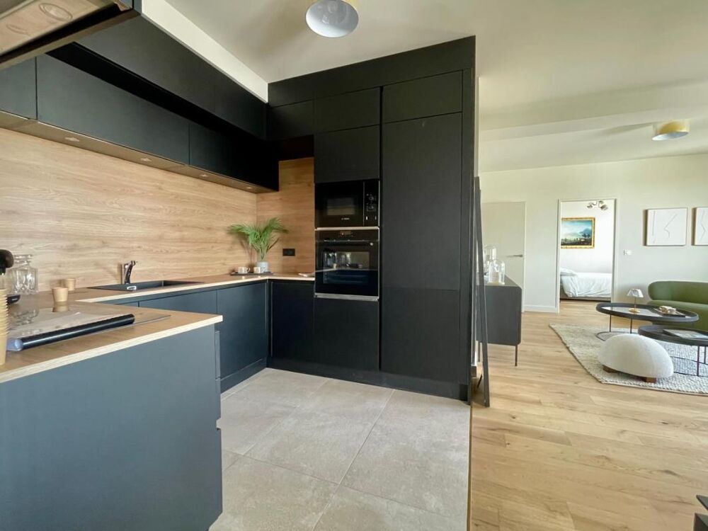 Vente Appartement BORDEAUX – SUPERBE T4 DE 88 M² AVEC SUITE PARENTALE, LOGGIA ET PARKING – 7? ÉTAGE Bordeaux