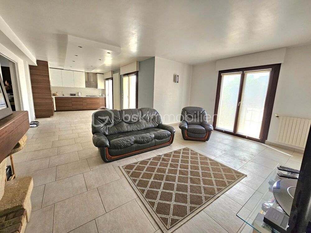 Vente Maison Pavillon indépendant 4 chambres plain  130m² sous-sol terrain 400m² Coubron