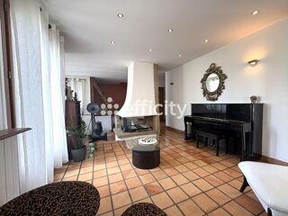  Maison � vendre 6 pi�ces 165 m�