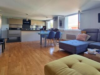  Appartement � vendre 4 pi�ces 115 m�