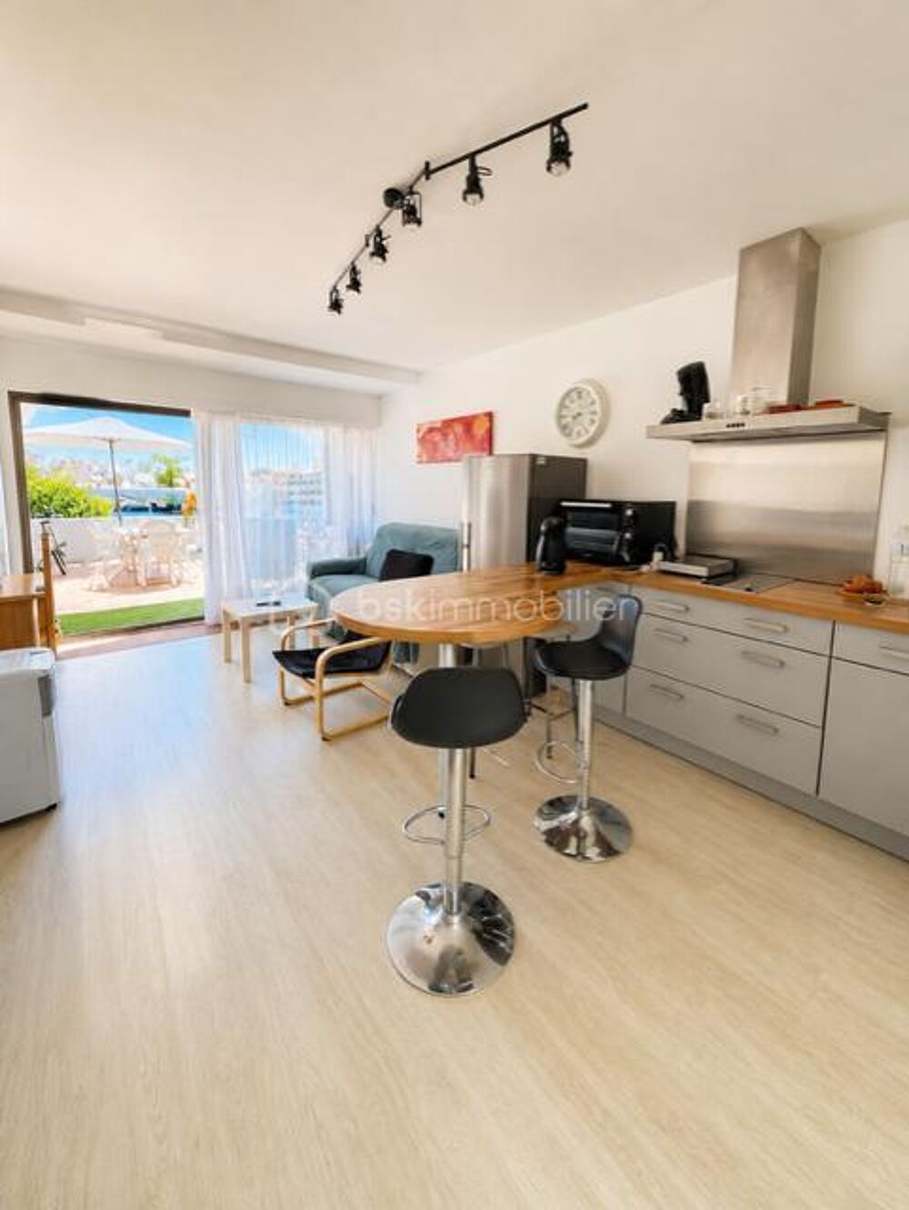 L'art de vivre au fil de l'eau ! Magnifique appartement avec terrasse !