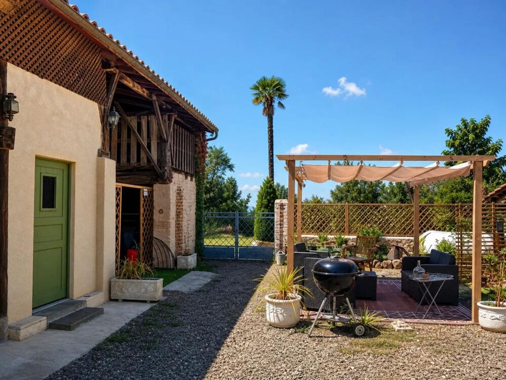 Maison de 7 pièces de 123 m² avec jardin à Beaumarchés