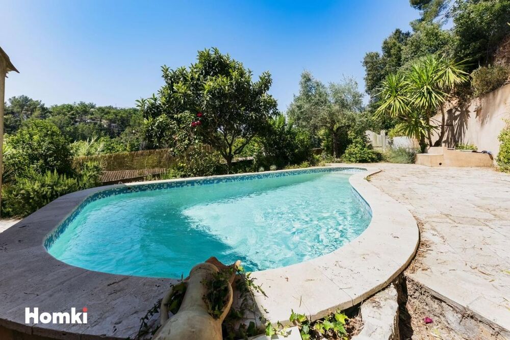Maison/Villa T5 de 111 m² à Le Luc 83340