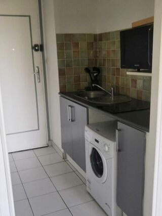  Appartement à louer 1 pièce 27 m²