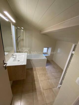  Immeuble à vendre 4 pièces 219 m²