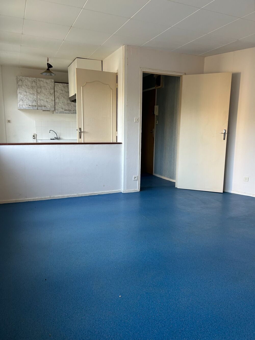 Vente Appartement SOISSONS (02) A VENDRE  HYPER CENTRE APPARTEMENT DE 38 m2  AVEC PARKING Soissons