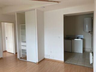  Appartement à louer 2 pièces 40 m²