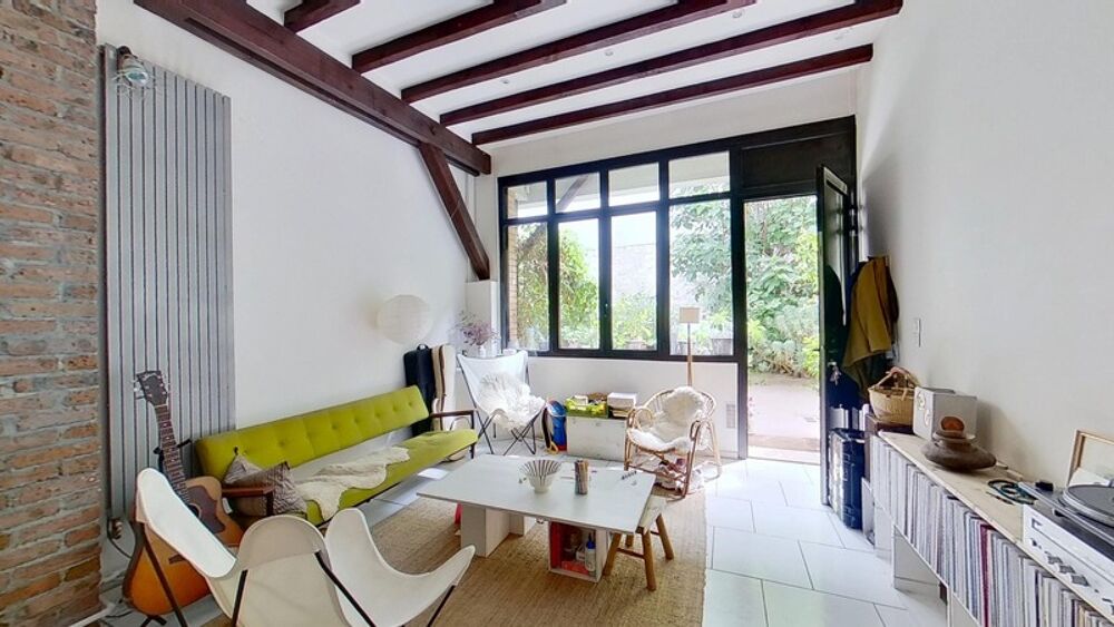Vente Appartement EXCLUSIVITÉ – Triplex de charme de 68 m² – Quartier des Coutures, à 350 m du métro Robespierre Bagnolet