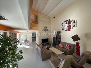  Villa à vendre 8 pièces 200 m²
