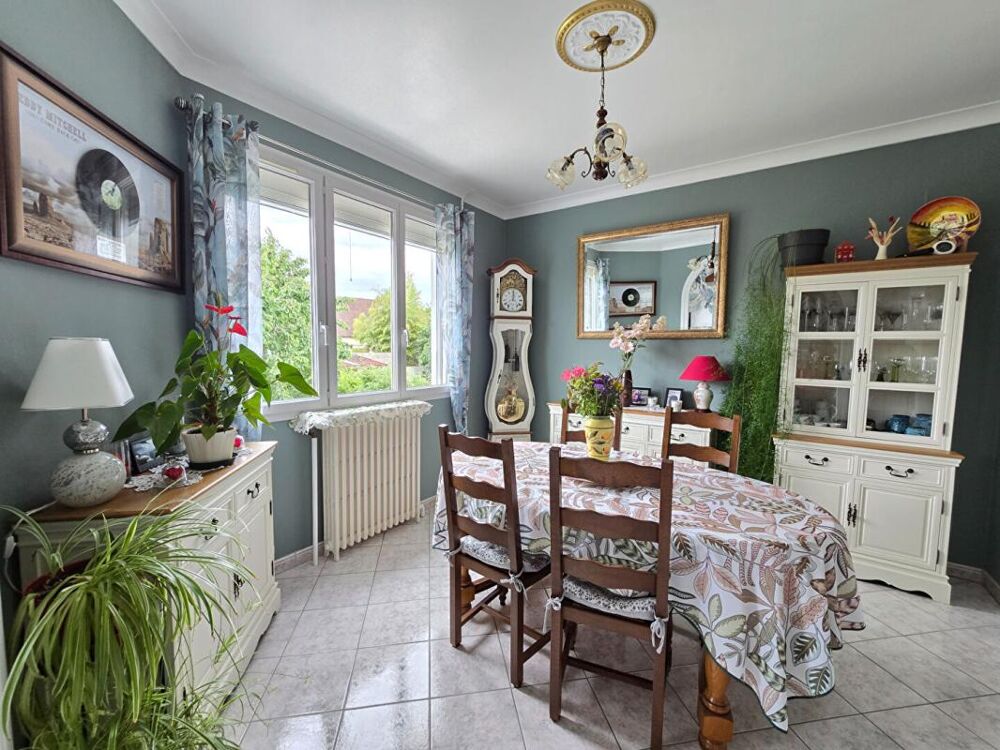 Maison individuelle avec 4 chambres, véranda et magnifique jardin - 175 M2 utiles