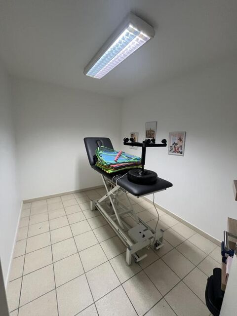 Centre historique Rodez, proche cathédrale, local professionnel situé au 1er étage, 104 m² 1442 12000 Rodez