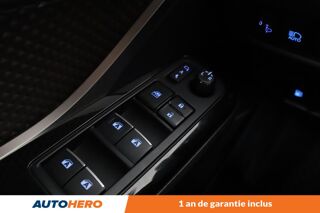 C-HR 1.8 Hybride Distinctive 122 ch 2017 occasion 92130 Issy-les-Moulineaux