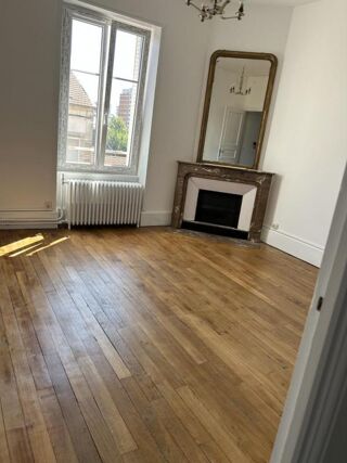  Appartement  louer 4 pices 98 m