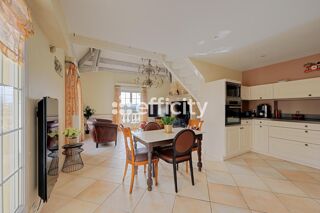  Maison � vendre 8 pi�ces 222 m�