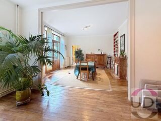  Maison à vendre 6 pièces 218 m²