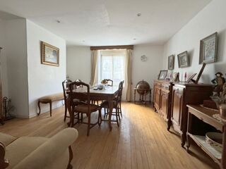  Immeuble à vendre 15 + pièces 342 m² Luneville