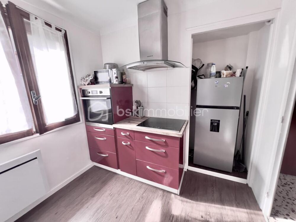 APPARTEMENT MEUBLÉ TRAVERSANT DE 74 M²