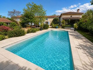  Propriété/château à vendre 15 + pièces 414 m²