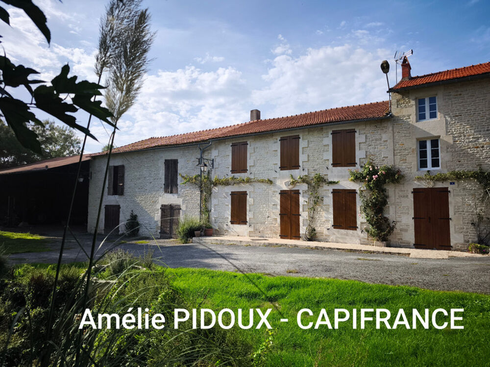 Maison 5 chambres à vendre à Mauzé Sur Le Mignon 79210