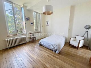  Propriété/château à vendre 7 pièces 261 m²