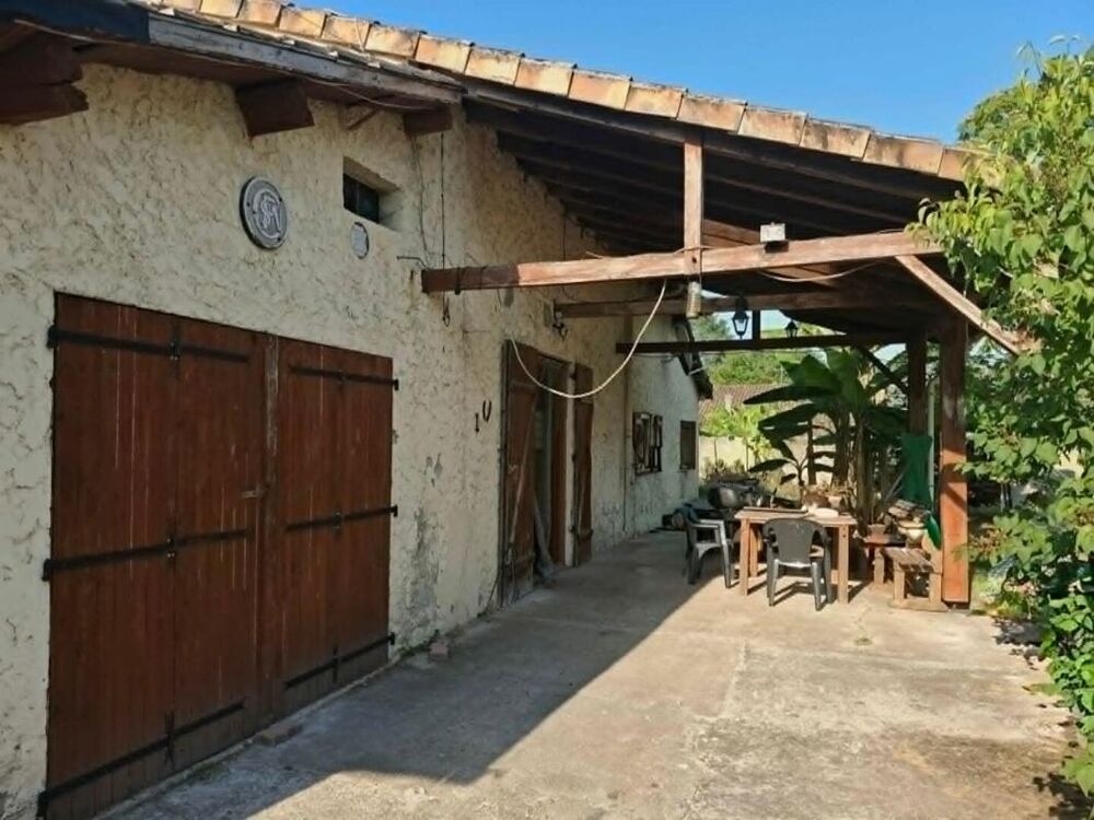 Maison de 90 m² habitables + 64 m² de combles isolés et plaqués à aménager selon vos envies - 3 chambres - Garage - Terrain de 1