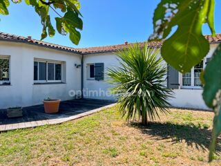  Propriété/château à vendre 6 pièces 220 m²