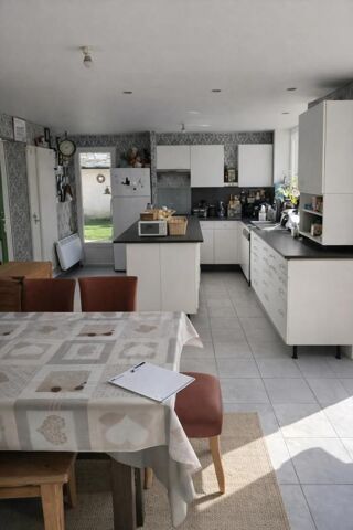  Maison � vendre 8 pi�ces 198 m�