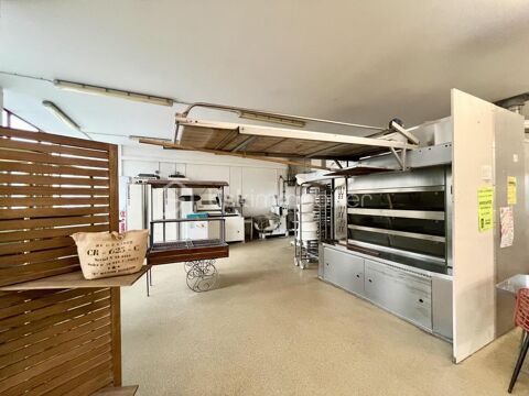   A vendre : fonds de commerce boulangerie-pâtisserie, murs commerciaux et maison d'habitation 