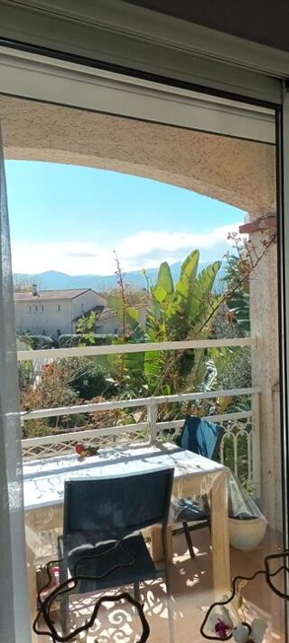  Appartement à louer 2 pièces 50 m²