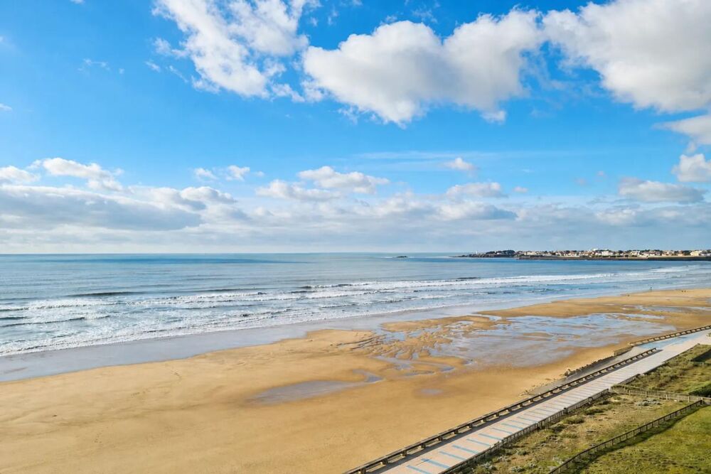 À vendre  Appartement 3 pièces avec vue mer et prestations rare