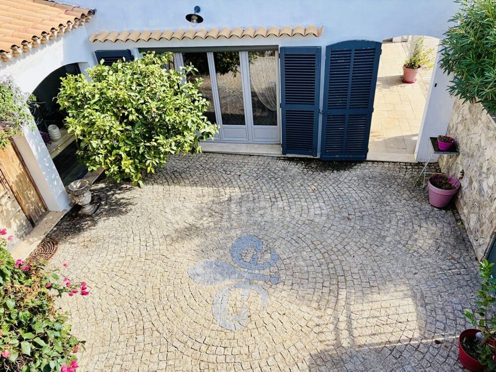 à vendre  Maison Cagnes-sur-Mer (06800)