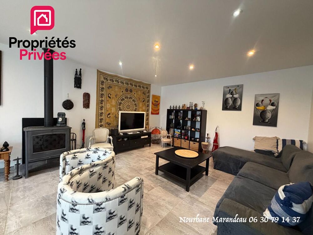 Charentaise - 159 m2 - 3 chambres - Grandes dépendances - PRIX 282 150 HAI
