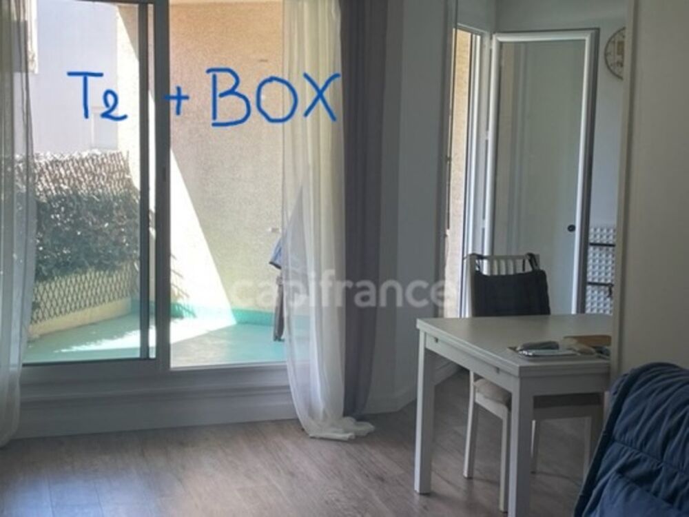 MARSEILLE 8e, Appartement T2 MEUBLE 53m² + BOX 16m2 + TERRASSE SUD 8m2 + CAVE / 295 000 EUROS