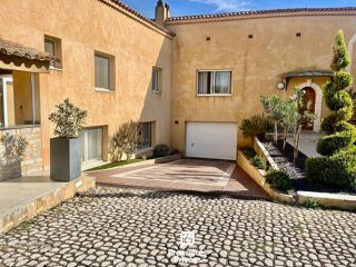  Propriété/château à vendre 7 pièces 240 m²