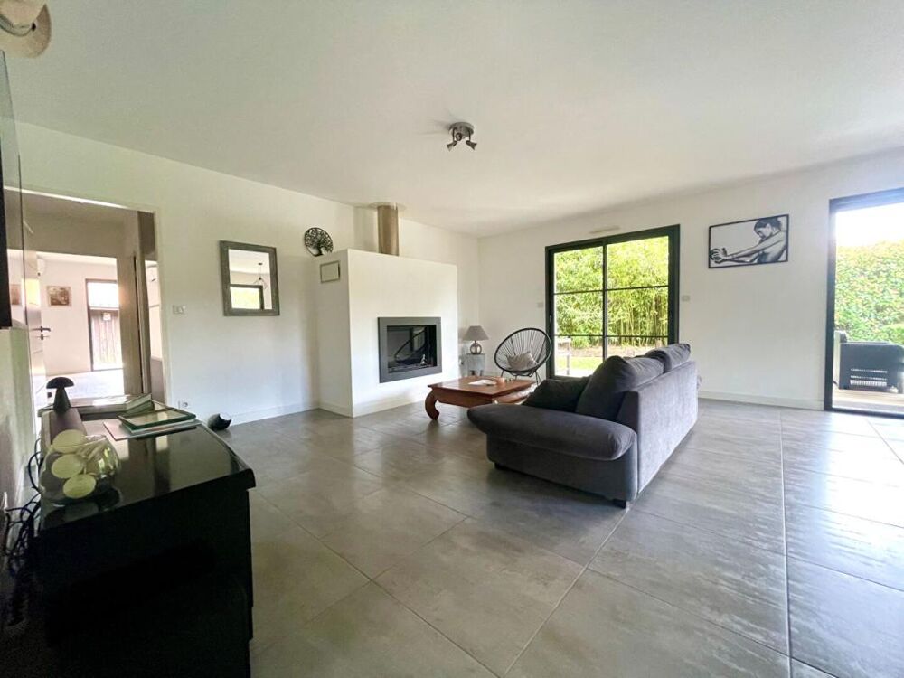 Maison Contemporaine Saint Jean D Illac 4 pièce(s) 119 m2