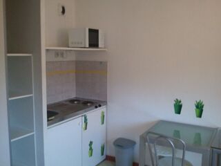  Appartement à louer 1 pièce 18 m²