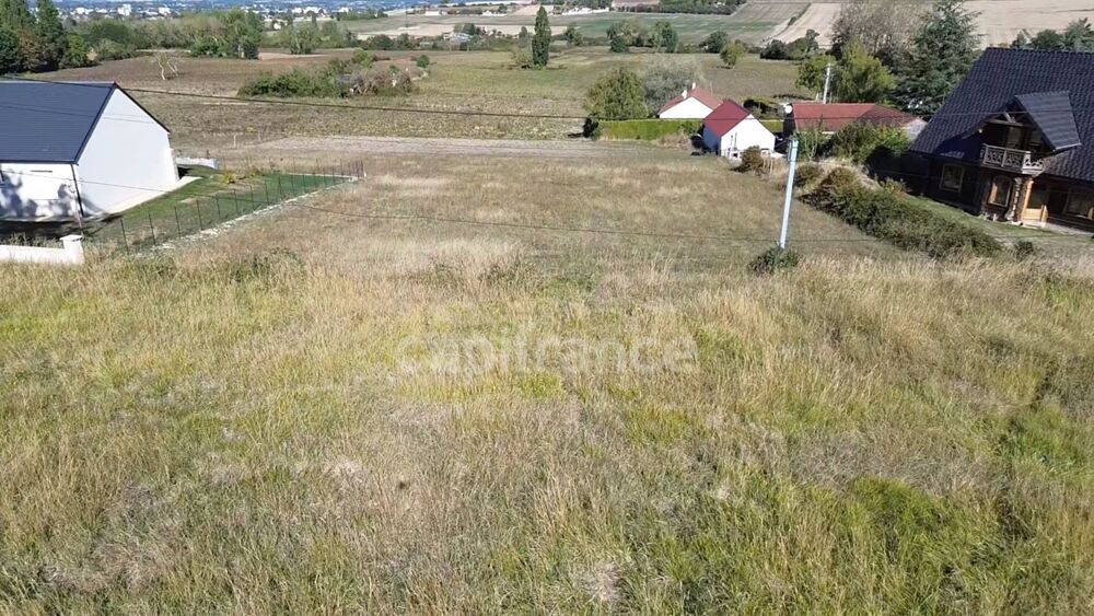 Vente Terrain TERRAIN À BÂTIR 950 M² – TARGÉ – LIBRE DE CONSTRUCTEUR – BELLE VUE SUR CHÂTELLERAULT Targe