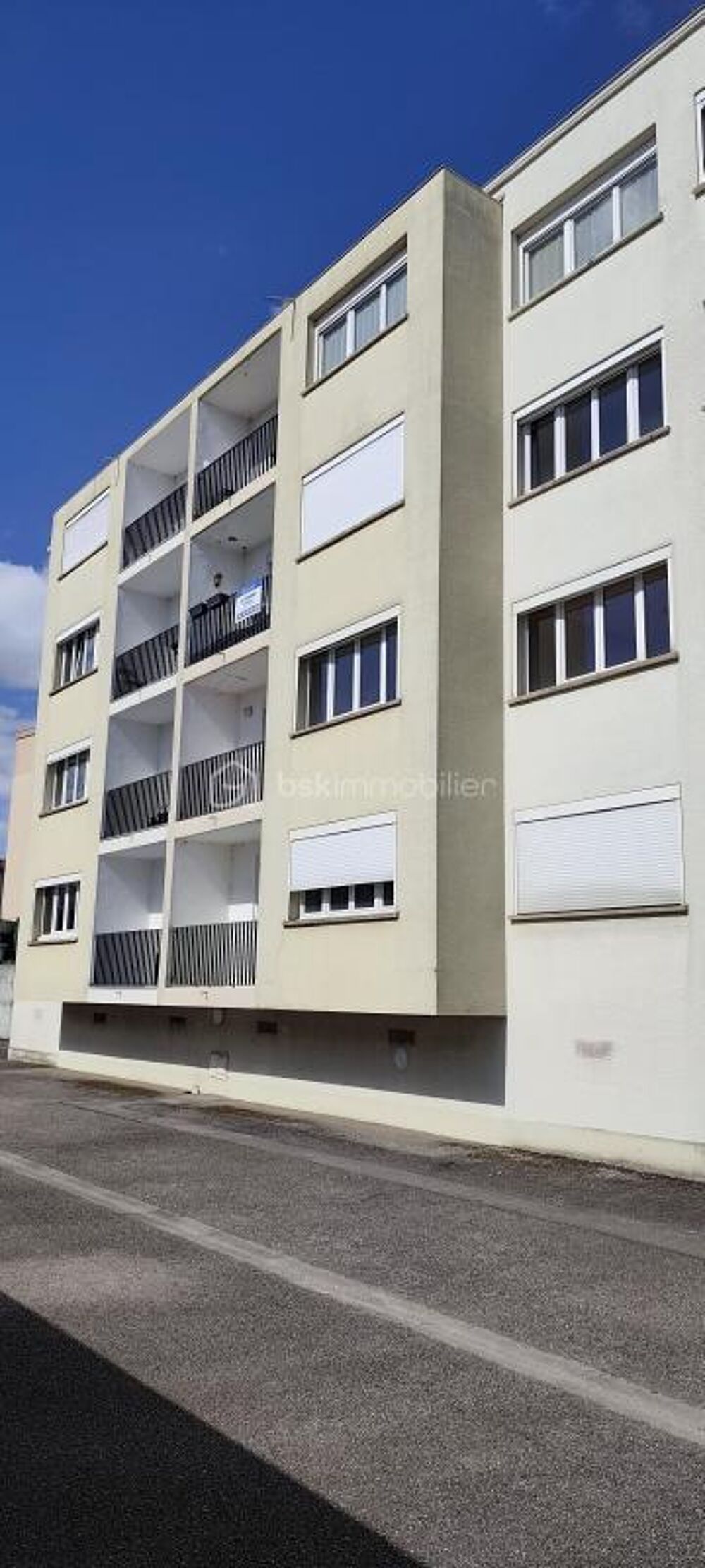 Vente Appartement ? Appartement T3 Calme et Lumineux – 74 m² avec Garage et Balcons Saint max