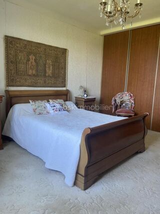  Maison à vendre 8 pièces 166 m²
