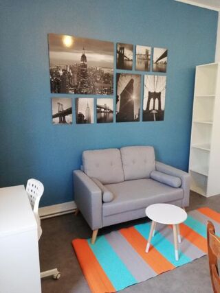  Appartement à louer 1 pièce 17 m²