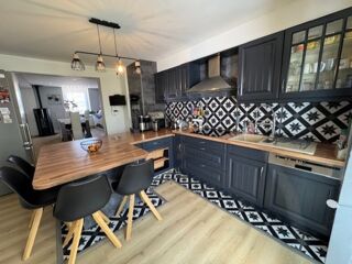  Maison  vendre 5 pices 159 m