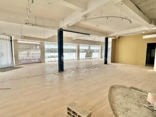  Immeuble � vendre 2 pi�ces 250 m�