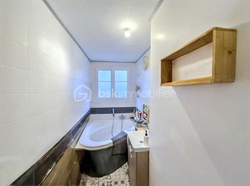 Vente Appartement Appartement 3 pièces de 63 m²  – Dernier étage Buc
